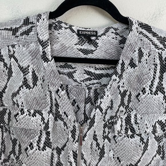 Express Womens Medium Snake Print Zip Front Blouse Roll Tab Sleeve Shirt - Picture 2 of 6
